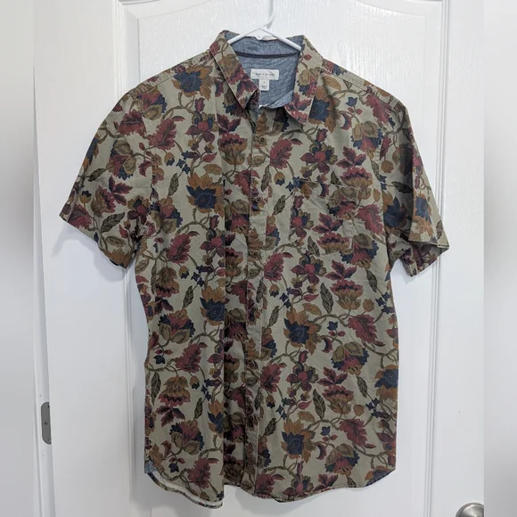 NWT Sun + Stone Rustic Khaki Floral Short Sleeves Button-Up Shirt - Picture 2 of 8